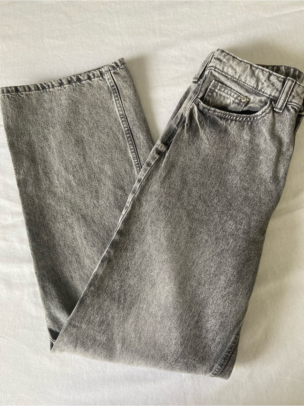 H&M Women’s Washed Grey Straight Jeans